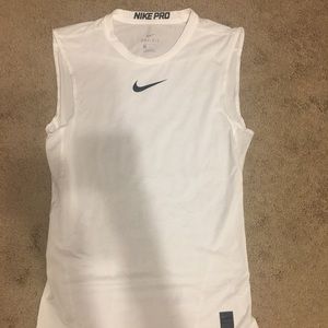 Adult small nike shirt